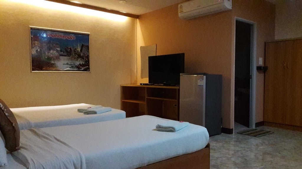 Фото Phoemphoon 2 Hotel