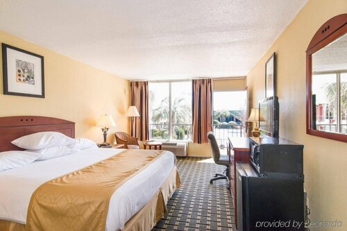 Гостиница North Charleston Inn в Норт-Чарлстоне
