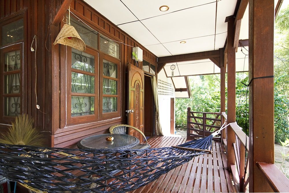 Фото Lovely & Cozy Beach House