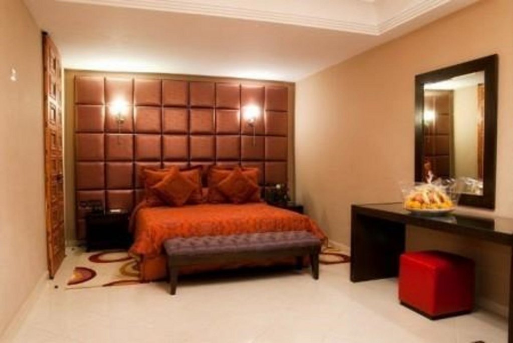 Фото Hotel Chems du Lac