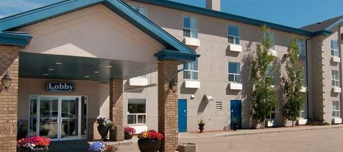 Фото Travelodge by Wyndham Stony Plain