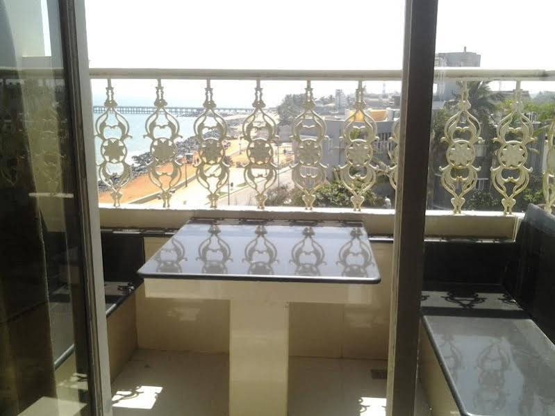 Фото Lotus Bay View Hotel