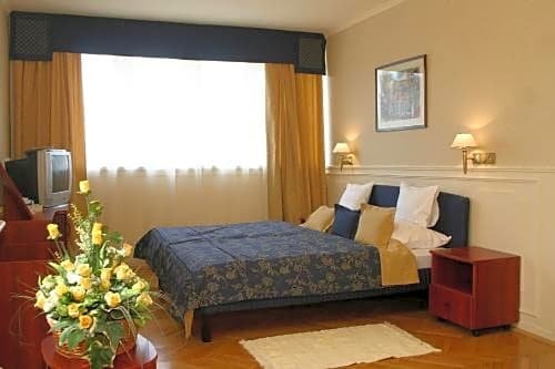 Фото Alfa Art Hotel