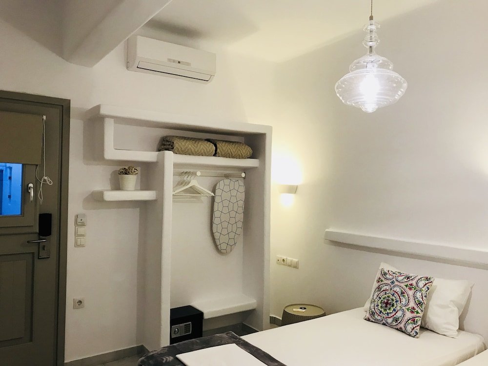 Фото Mykonos Dot Apartments