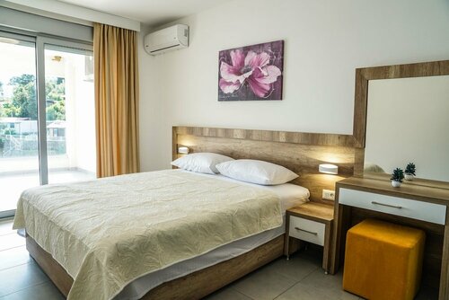Гостиница Buzuku Apartments Liman в Улцине