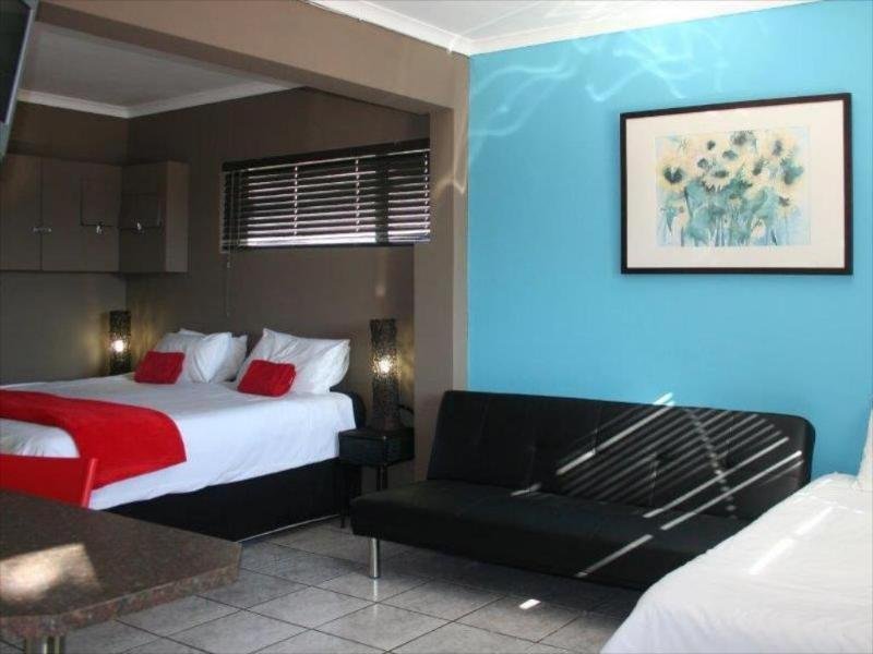 Фото отеля 2