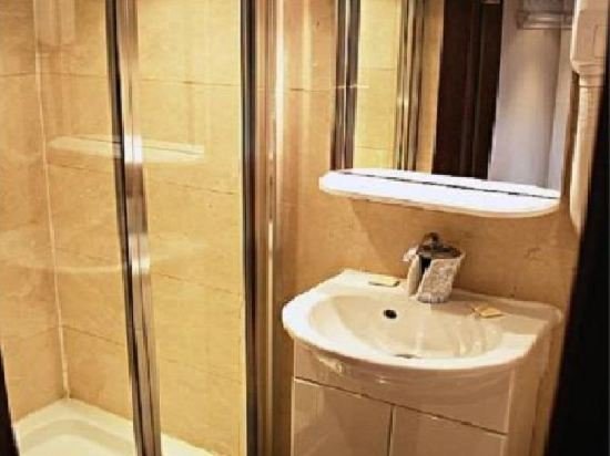 Фото Hyde Park Superior Apartments