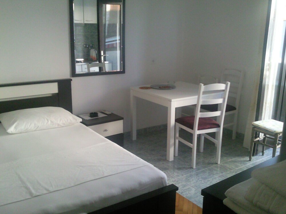 Фото Apartments and rooms Rogosic