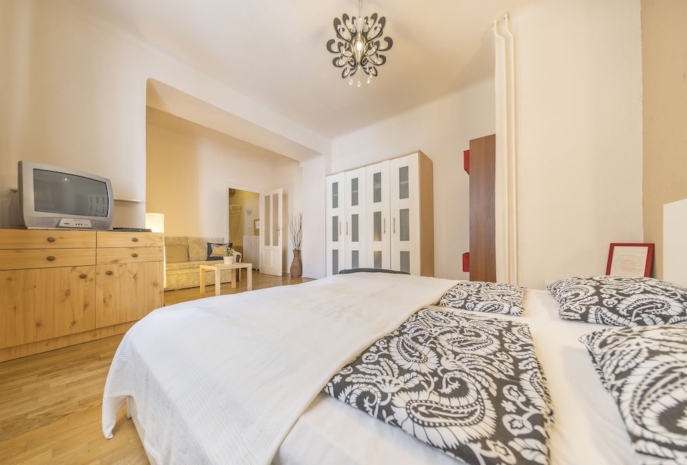 Фото Fakés Apartman