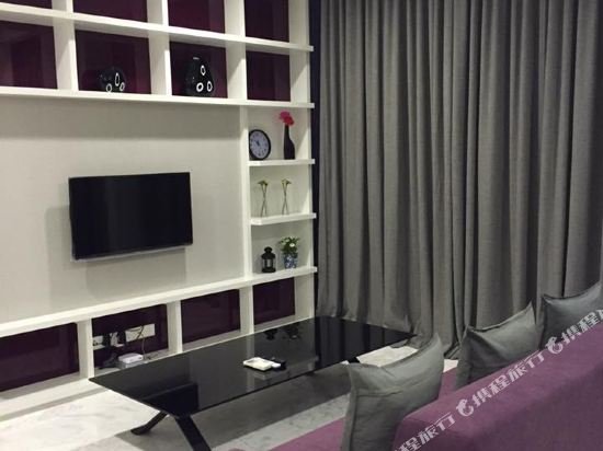 Фото The Face Platinum Two-Room Apartment