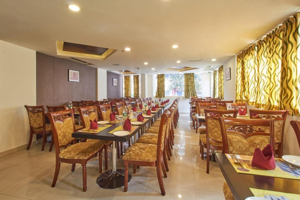 Фото Hotel Town Tower