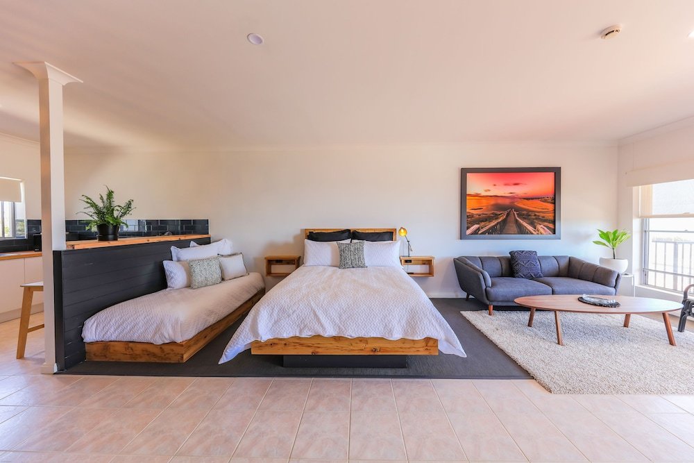 Фото Coast motel and apartments