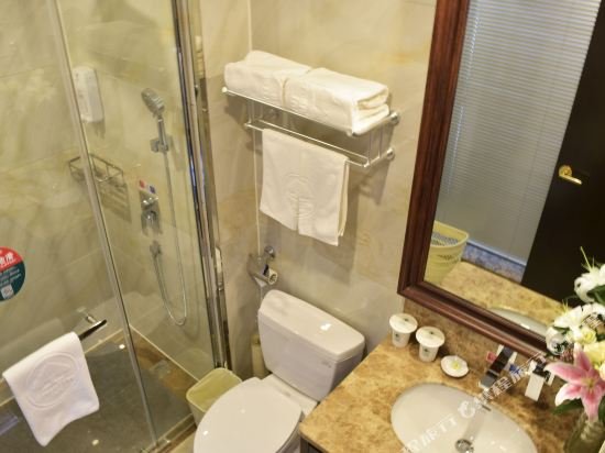 Фото GreenTree Inn Changzhou Dinosaur Park Global Harbor Express Hotel