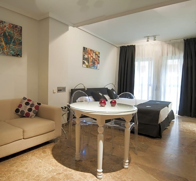 Фото Apartahotel Quo Eraso