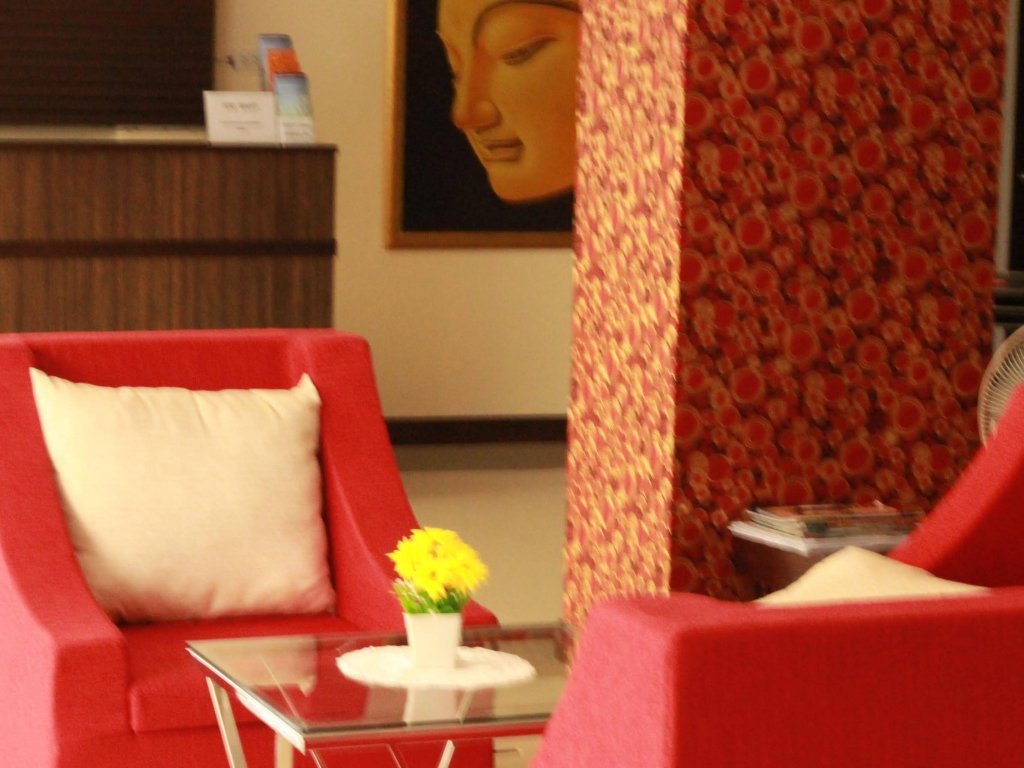 Фото Oyo 232 Patong City Hometel