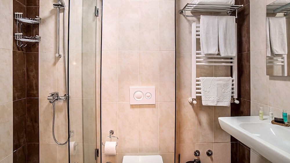 Фото The Admiral Hotel