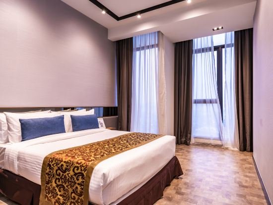 Фото Expressionz Professional Suites by MyKey Global