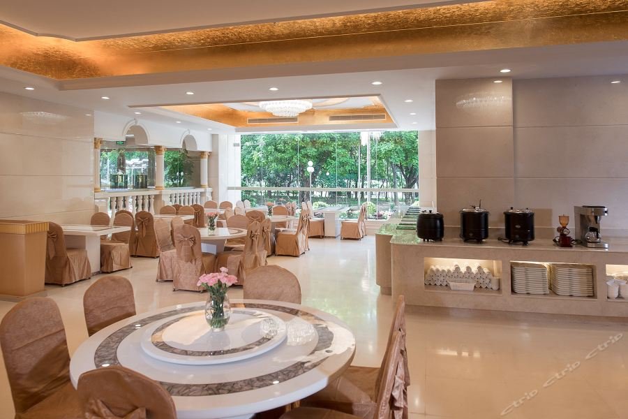 Фото Vienna Hotel