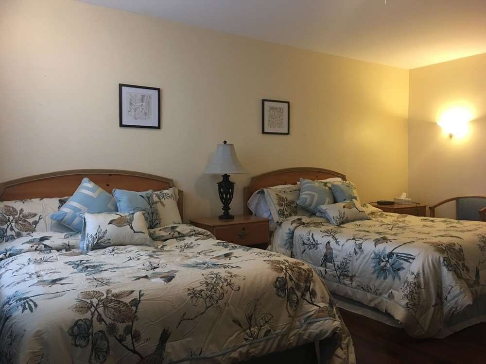 Фото Come From Away B&b Inn