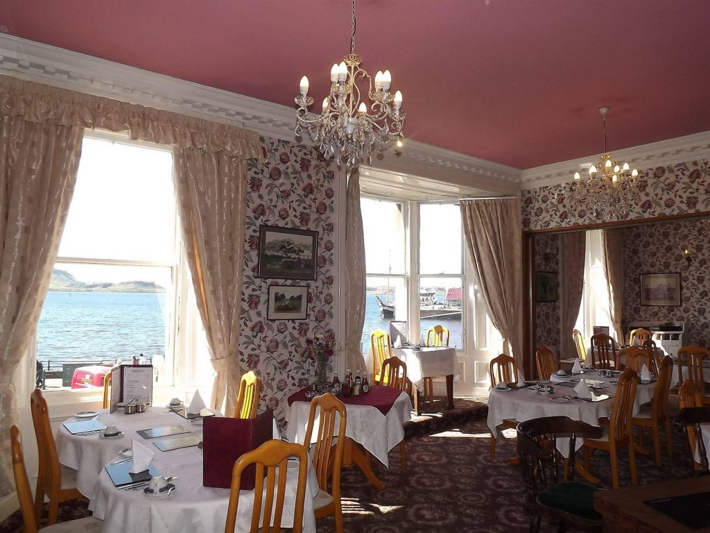 Фото The Palace Hotel