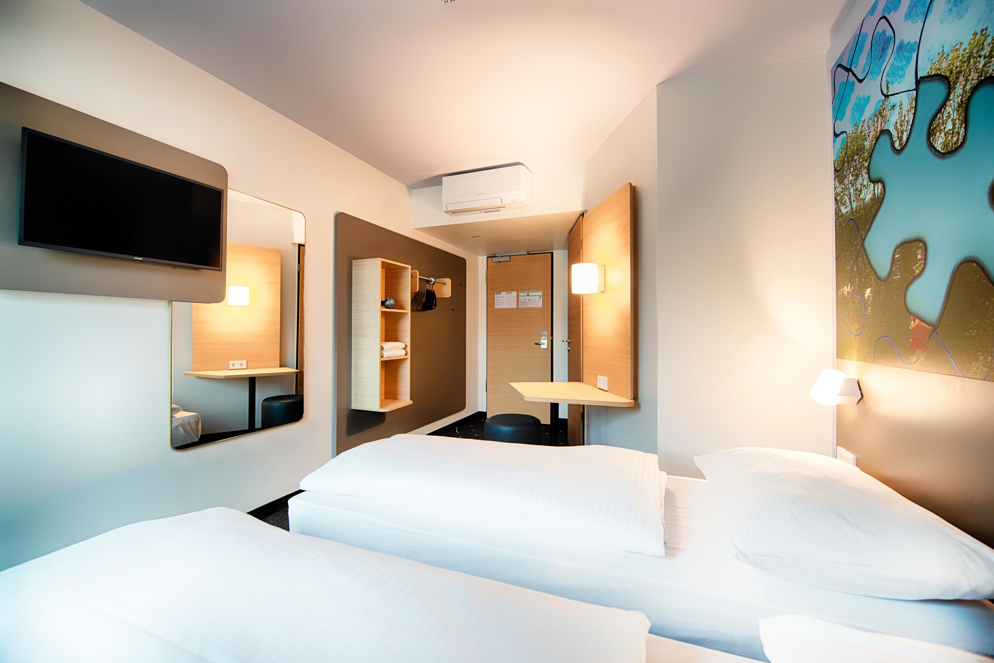 Фото B&b Hotel Ravensburg