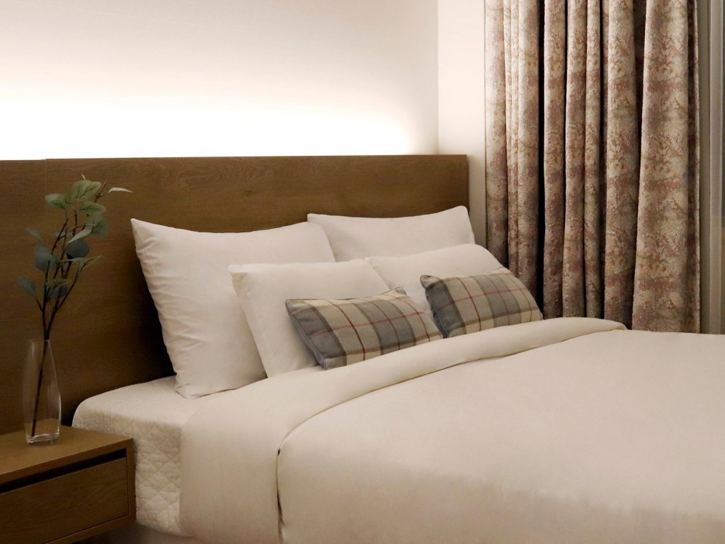 Фото Bloom Hotel