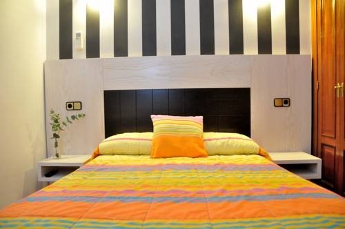 Фото Hostal Castilla i - Atocha