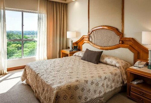 Внешний вид отеля Bourbon Cataratas do Iguaçu Thermas Eco Resort в Фосе ду Игуасу, фото 4