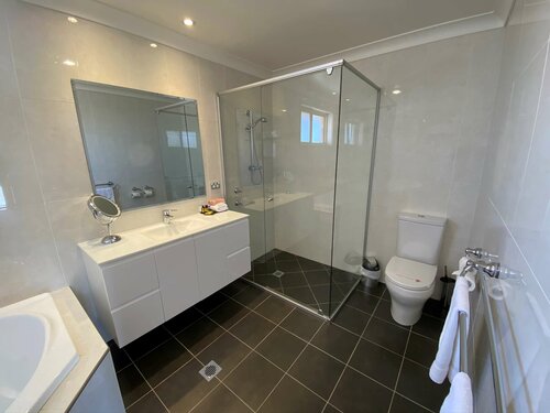 Внешний вид отеля Best Western Plus All Settlers Motor Inn в Тамуэрте, фото 3