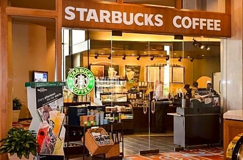 Фото DoubleTree by Hilton Hotel Houston - Greenway Plaza