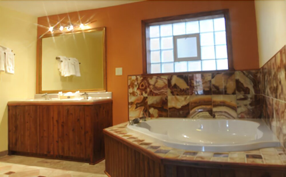 Фото Pikes Peak Inn