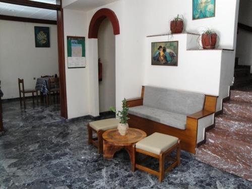 Фото Evans Hotel