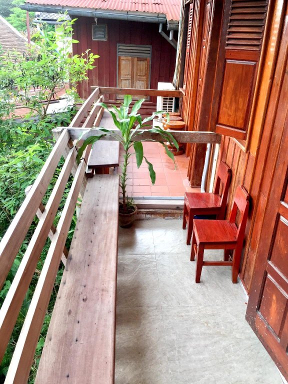 Фото Soutikone 1 Guesthouse