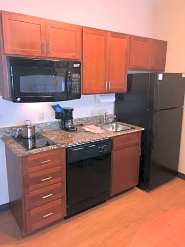 Фото Candlewood Suites Reading, an Ihg Hotel