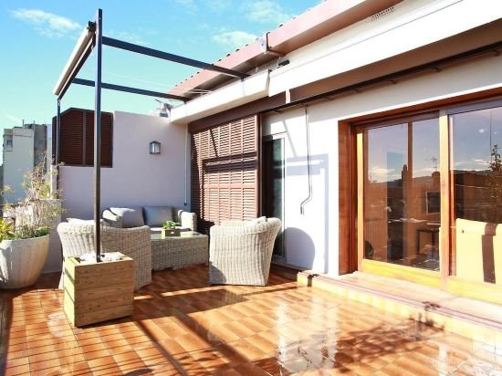 Фото 1 Bedroom Private Rooftop Terrace