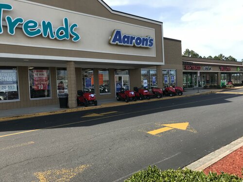 Shopping mall Kinston Pointe, State of North Carolina, photo