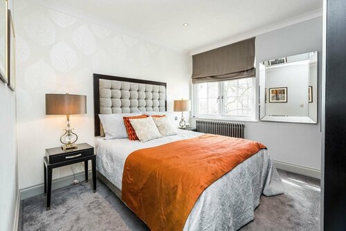 Spectacularly Stylish 2 Bed Flat Heart of Fulham