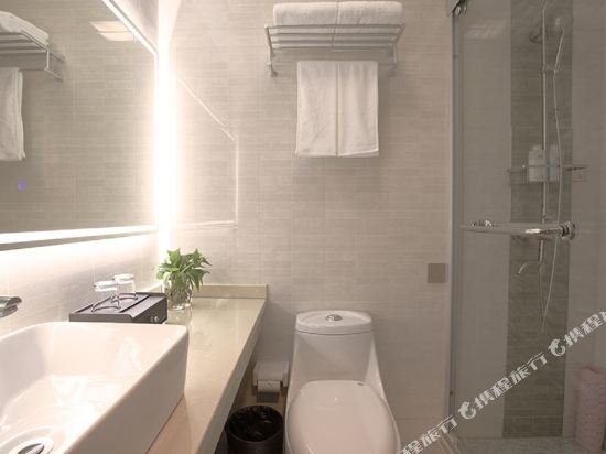 Фото Shanghai Joyful Star Chenyang Hotel