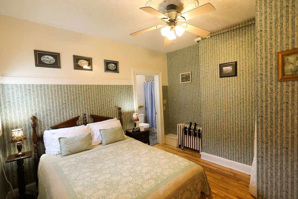Фото Prince Street Suites