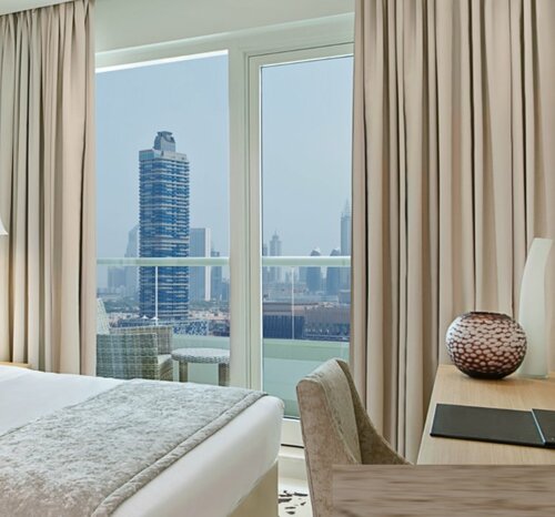 Гостиница Damac Maison Canal Views в Дубае