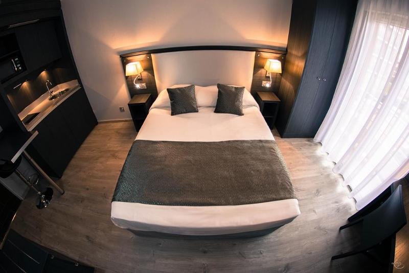 Фото Séjours & Affaires Aix-en-Provence Mirabeau