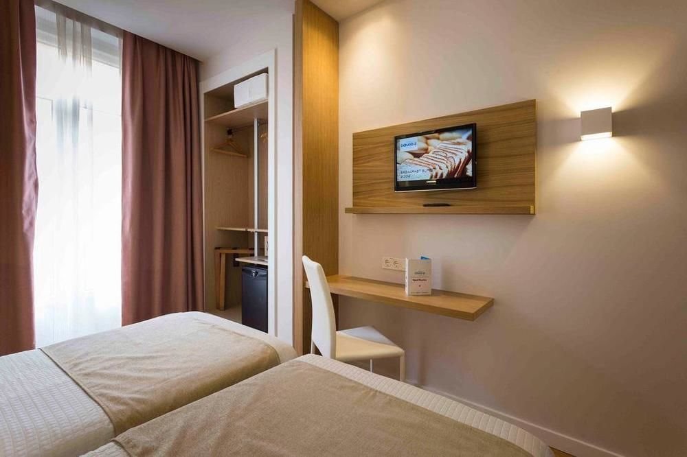 Фото Hotel Comfort Dauro 2