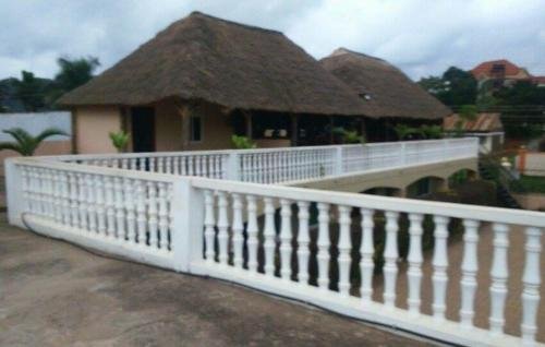 Фото United Motel Entebbe