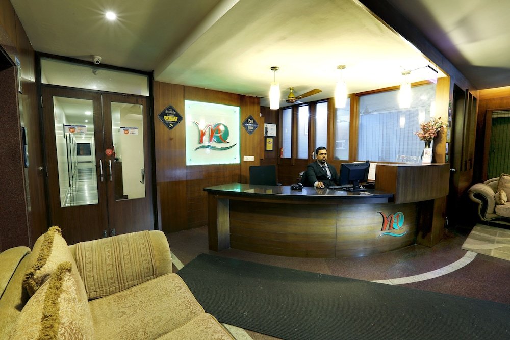 Фото Metro Plaza Hotel