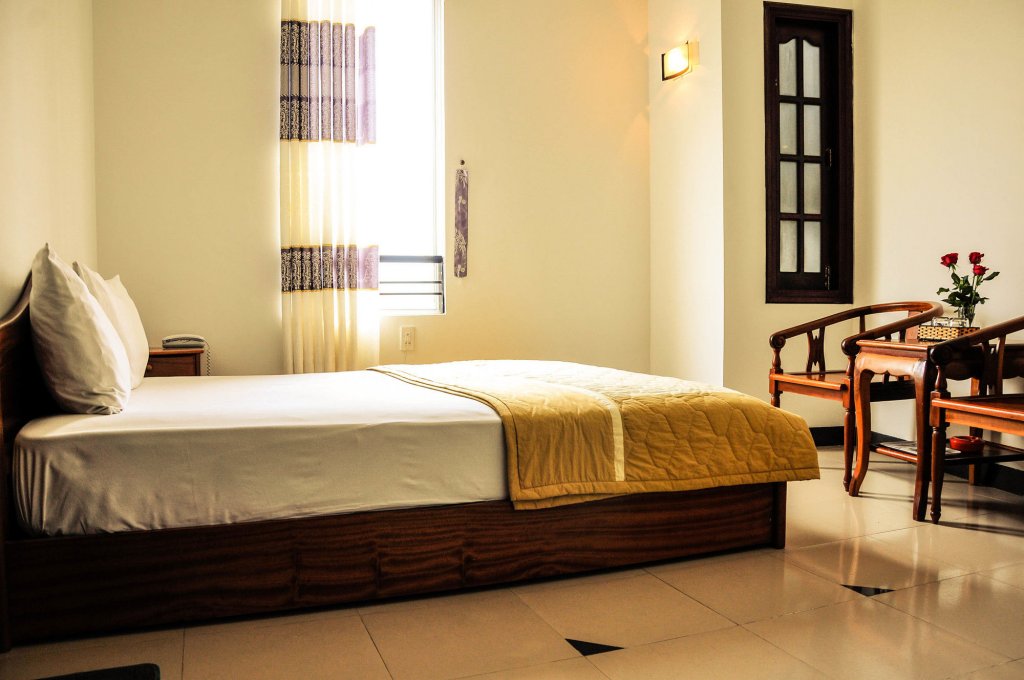 Фото Minh Cat Hotel