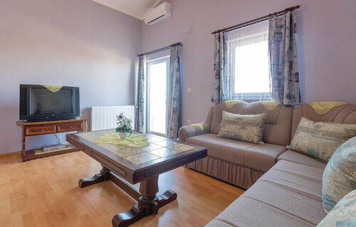 Гостиница Awesome Home in Peroj With Wifi and 2 Bedrooms