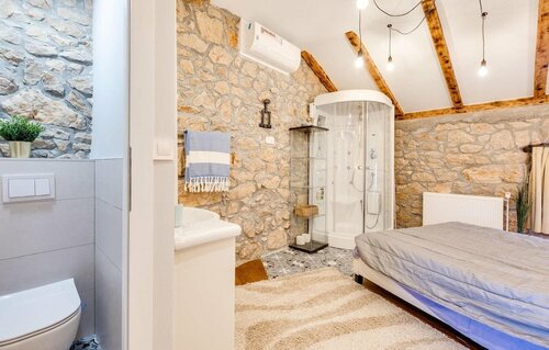 Жильё посуточно Nice Home in Gostinjac With Outdoor Swimming Pool, Sauna and 3 Bedrooms