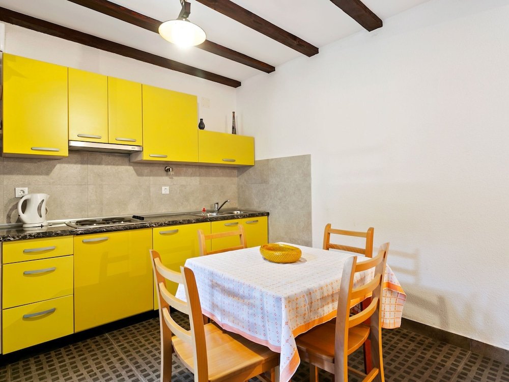 Фото Alluring Apartment in Split Near Diocletian Palace