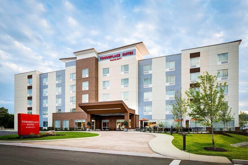 Гостиница TownePlace Suites by Marriott Atlanta Airport North