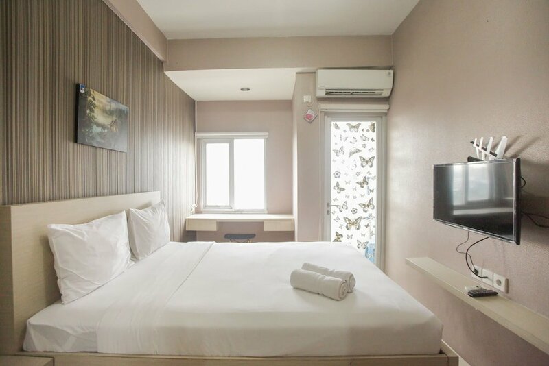 Гостиница Best Value & Clean Studio Room Apartment at Pavilion Permata 2 в Сурабае